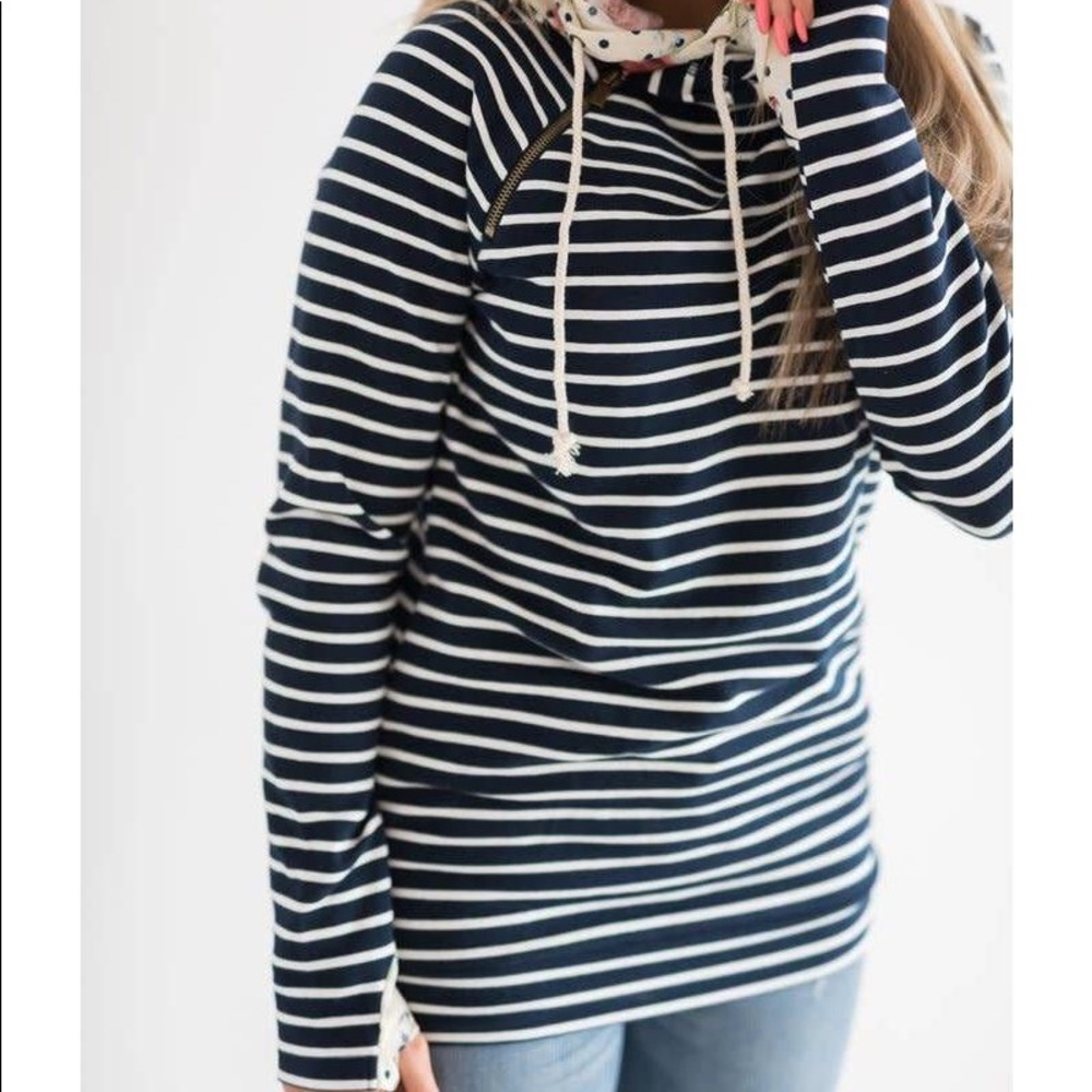 Ampersand Ave Double Hood